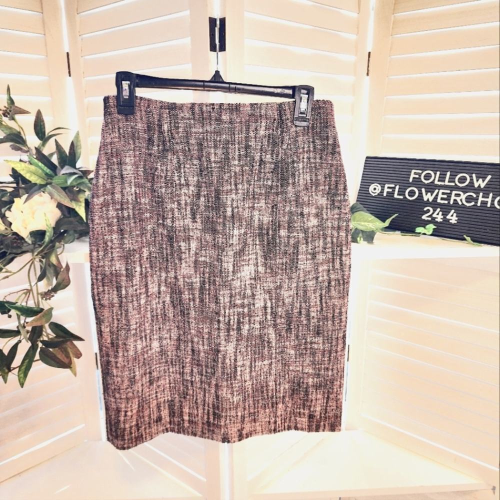 YVES SAINT LAURENT PINK AND BLACK TWEED PENCIL SKIRT SIZE 40(MED US)